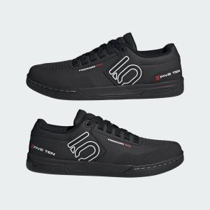 product/a/d/adidas_if7425_core-black-cloud-white-cloud-white_8.jpg