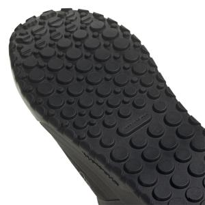 product/a/d/adidas_if7453_10_footwear_photography_detail_view_3_white-nw091625.jpg