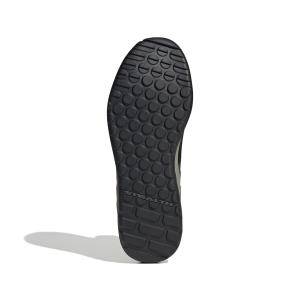 product/a/d/adidas_ih0810_4_footwear_photography_bottom_view_white-nw091625.jpg
