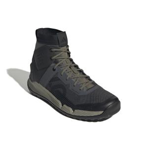 product/a/d/adidas_ih0810_6_footwear_photography_front_lateral_top_view_white-nw091625.jpg