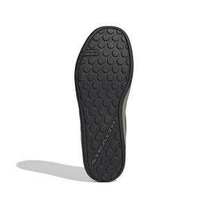 product/a/d/adidas_ih0814_4_footwear_photography_bottom_view_white-nw091625.jpg