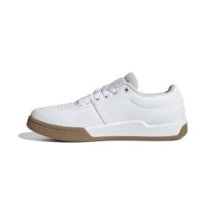 product/a/d/adidas_ih0815_5_footwear_photography_side_medial_center_view_white-nw091625.jpg