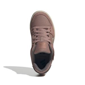 product/a/d/adidas_ih0821_3_footwear_photography_top_portrait_view_white-nw091625.jpg