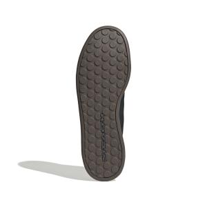 product/a/d/adidas_ih0825_4_footwear_photography_bottom_view_white-nw091625.jpg