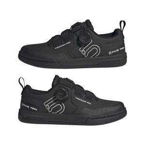 product/a/d/adidas_ih5845_10_footwear_photography_mirrored_pair_view_white-nw091625.jpg
