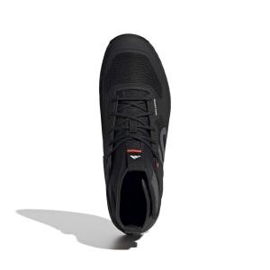 product/a/d/adidas_ji0859_3_footwear_photography_top_portrait_view_white-nw091625.jpg