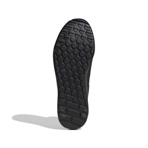 product/a/d/adidas_ji0859_4_footwear_photography_bottom_view_white-nw091625.jpg