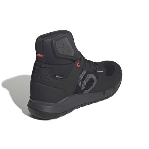 product/a/d/adidas_ji0859_7_footwear_photography_back_lateral_top_view_white-nw091625.jpg