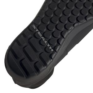 product/a/d/adidas_s29146_9_footwear_photography_detail_view_2_white-nw031524.jpg