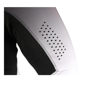 product/e/v/evolve_ar00386_black-white_5.jpg