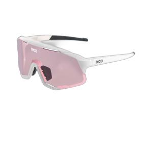 oey00005-971-00-lunettes-de-velo-koo-supernova-black-l-photochr-fuchsia-971-tu