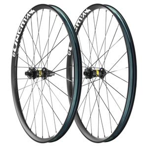 product/m/a/mavic_p00075205_noir-vert_3.jpg
