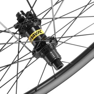 product/m/a/mavic_r00068707_noir-vert_2.jpg