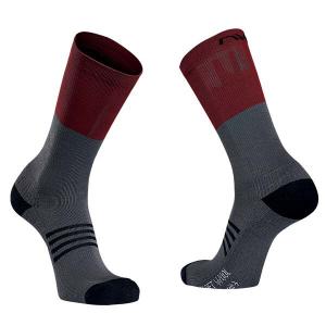 nwbc89212040-black-plum-chaussettes-northwave-extreme-pro-high-black-plum