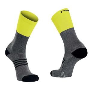 nwbc89212040-gray-mel-yllw-fluo-chaussettes-northwave-extreme-pro-high-gray-mel-yllw-fluo
