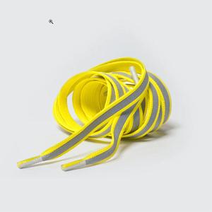 521401-lacets-de-bande-reflechissant-rainette-jaune-120-cm