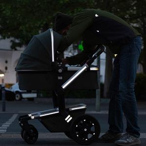 product/r/e/reflective-berlin_205538_blanc_8.jpg