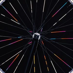 205543-autocollant-roue-velo-reflechissant-pour-rayon-reflective-berlin-arc-en-ciel-tu