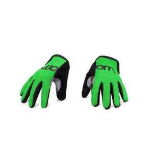 100209-0051-2005-gants-enfant-woom-tens-woom-green